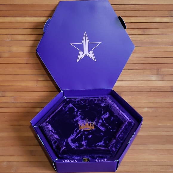 Jeffree Star Eyeshadow Palette Blood Lust - Picture 4 of 10